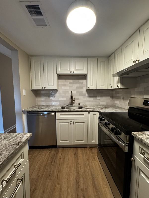 925 Cleveland St - Photo 2 of 11