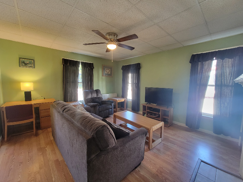 262 Main St #4 - Photo 3 of 6