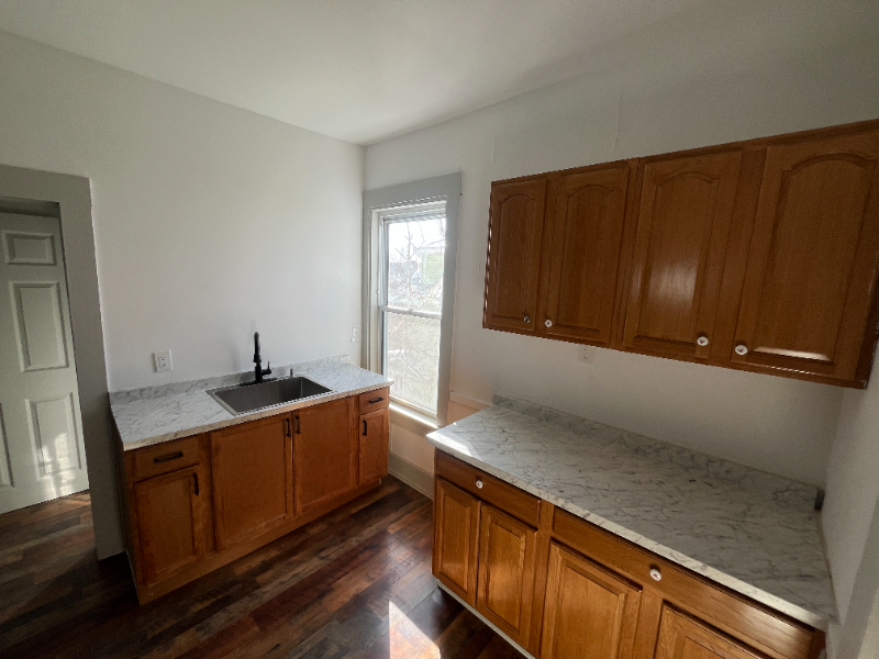 40 Garnet St #4 - Photo 2 of 16