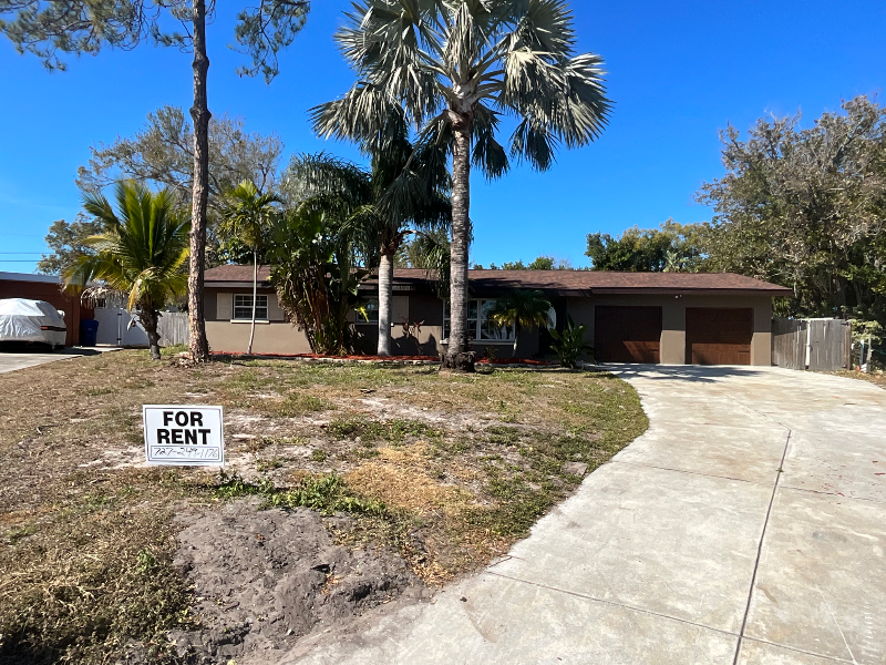 381 11th Ave Sw - Photo 2 of 18