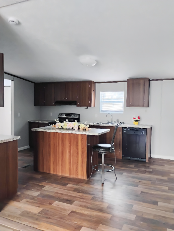 161 Rainbow Dr - Photo 6 of 16