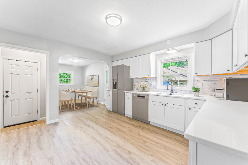 3510 E Heights St Se - Photo 4 of 20