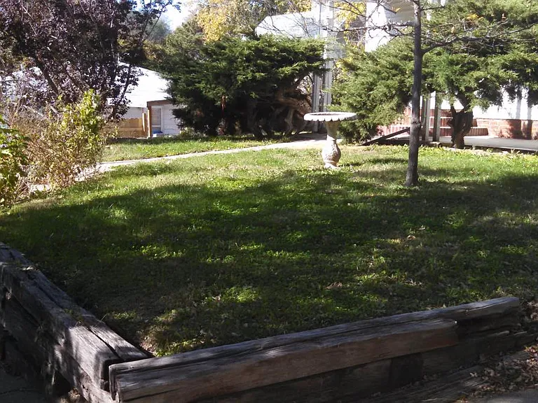 4526 Decatur St - Photo 2 of 17