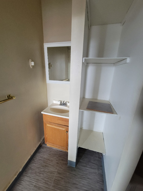 87 N Main St #1 - Photo 2 of 8