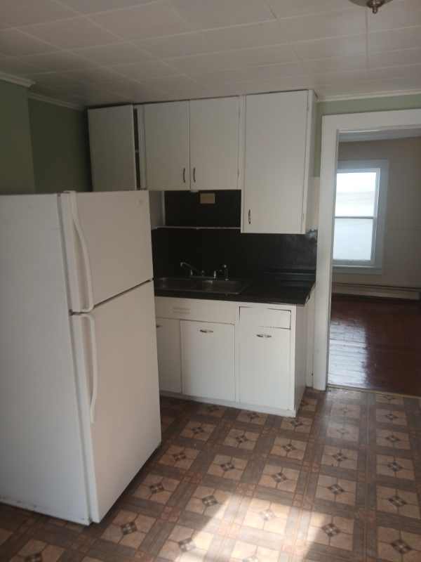 75 S Washington St #2 - Photo 6 of 7