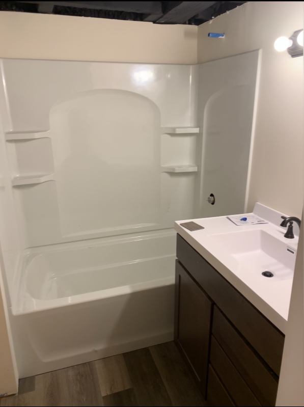 40 N Main St #E - Photo 4 of 9