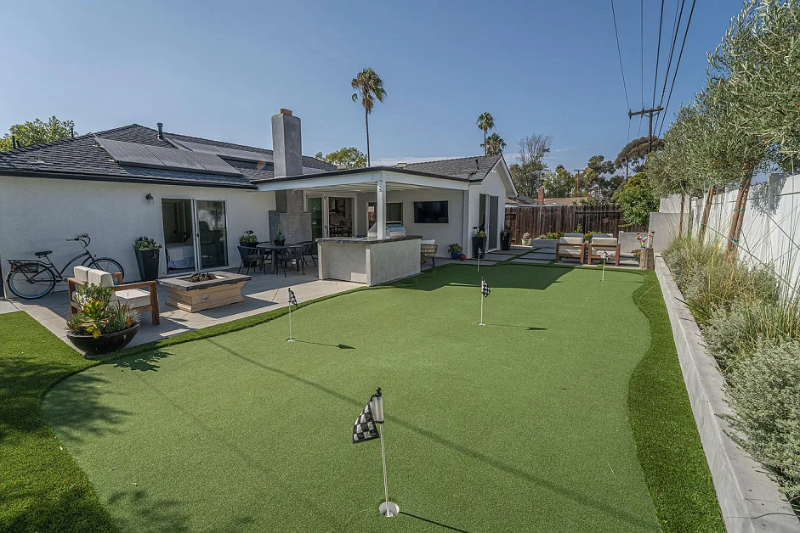 2858 Drake Ave - Photo 2 of 20