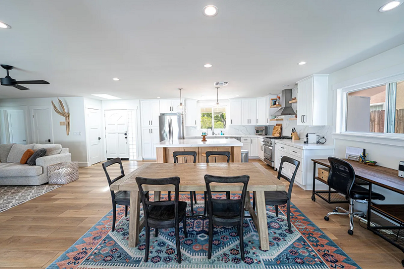 2858 Drake Ave - Photo 5 of 20