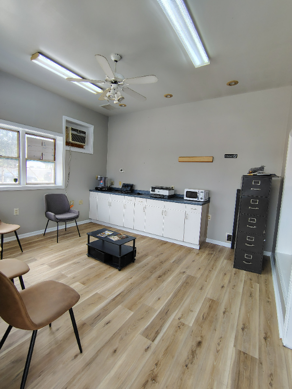 715 E Main St #715 - Photo 3 of 8