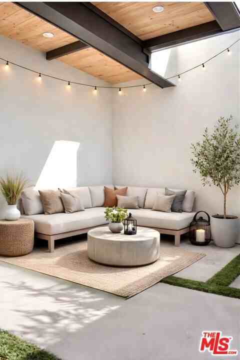 5722 Fulcher Ave #5722-3 - Photo 5 of 12