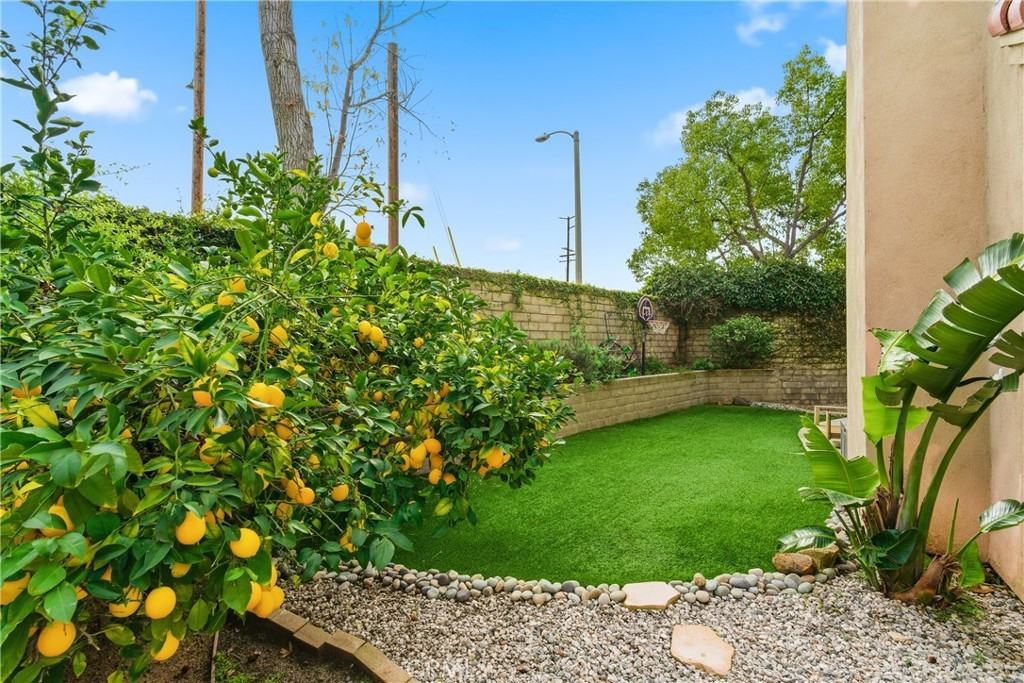 4302 Oak Glen St #4302 - Photo 6 of 25