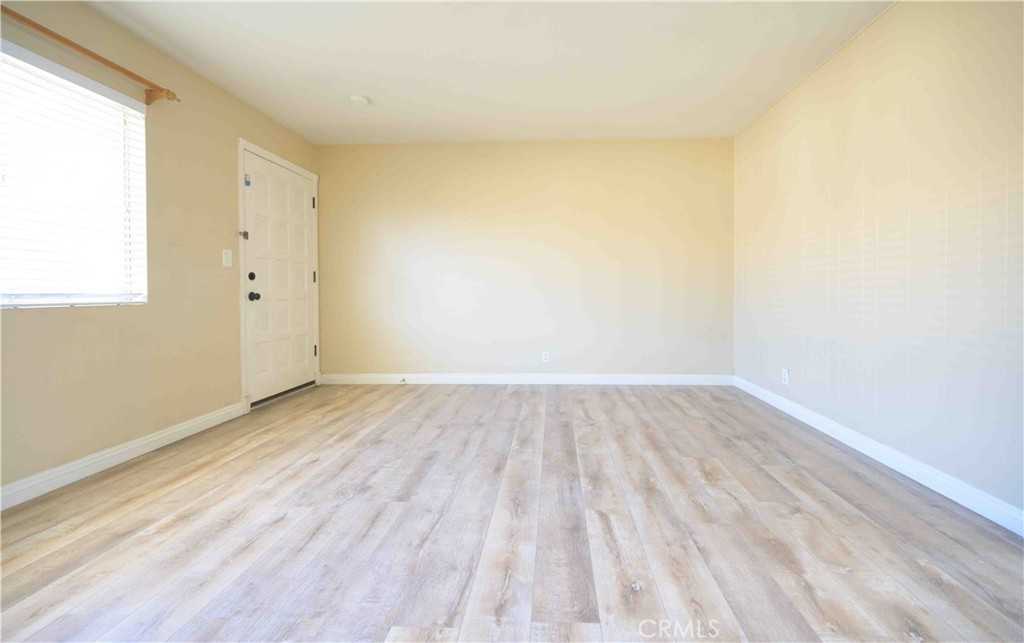 738 S Chapel Ave #738-13 - Photo 3 of 11