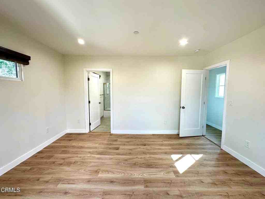 208 N Cordova St #208 - Photo 3 of 19