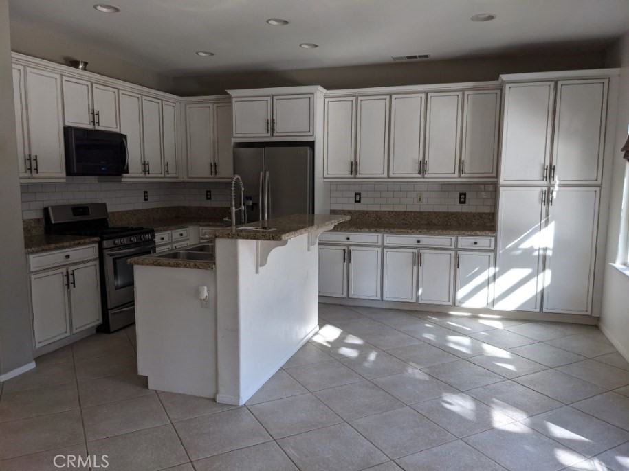 40200 Bellevue Dr #40200 - Photo 3 of 16