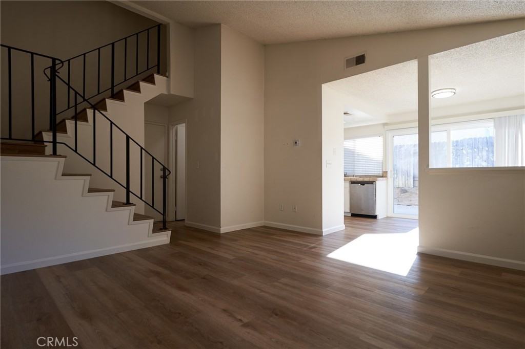 2455 Gehrig St #2455B - Photo 3 of 25