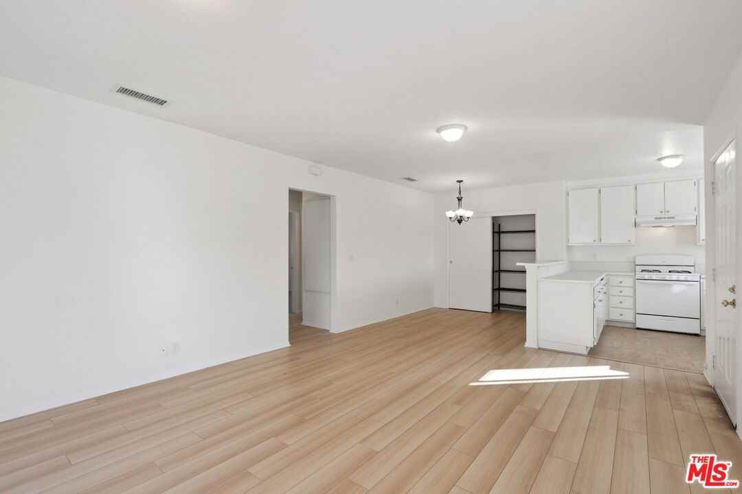 5429 Troost Ave #5429-4 - Photo 2 of 24