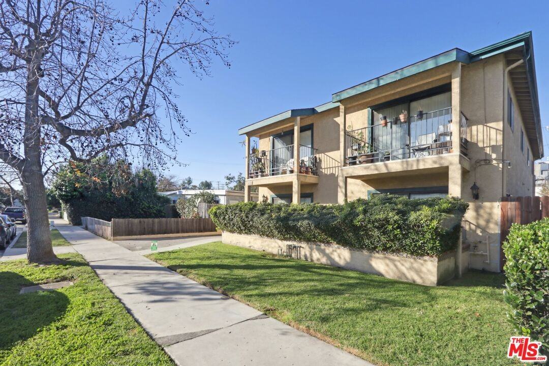 5429 Troost Ave #5429-4 - Photo 3 of 24