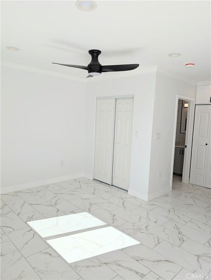 737 Davis Ave #737 - Photo 4 of 11