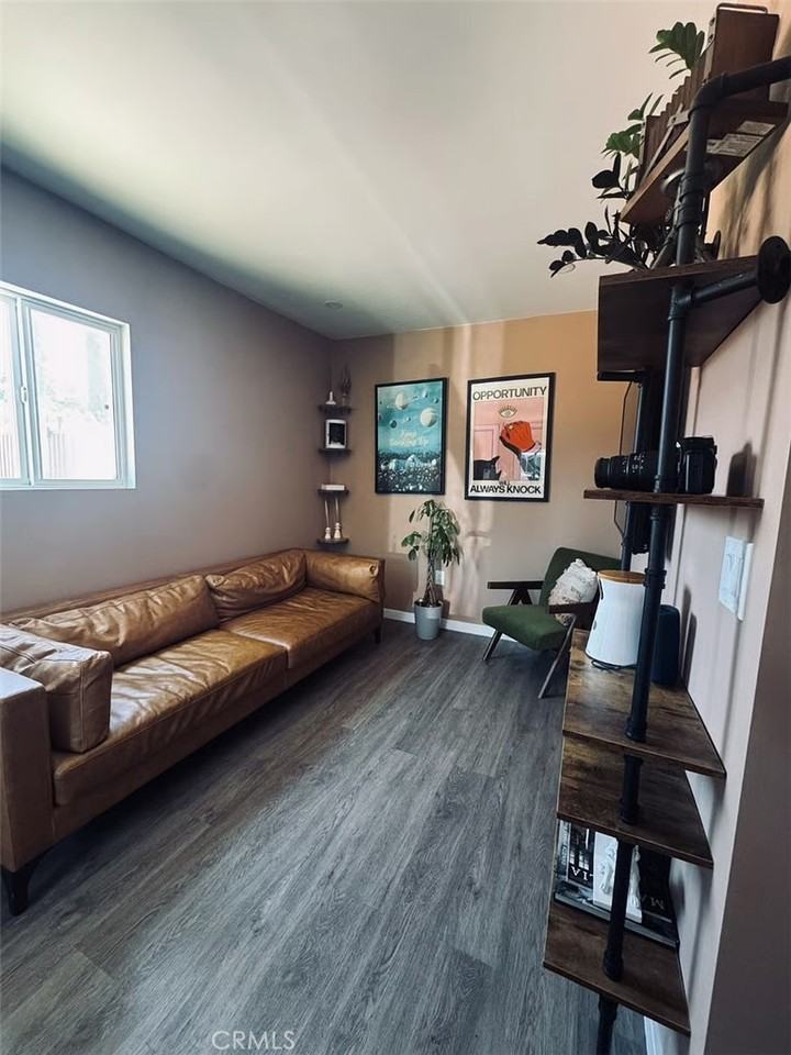 14828 Saticoy St #14828B - Photo 6 of 8