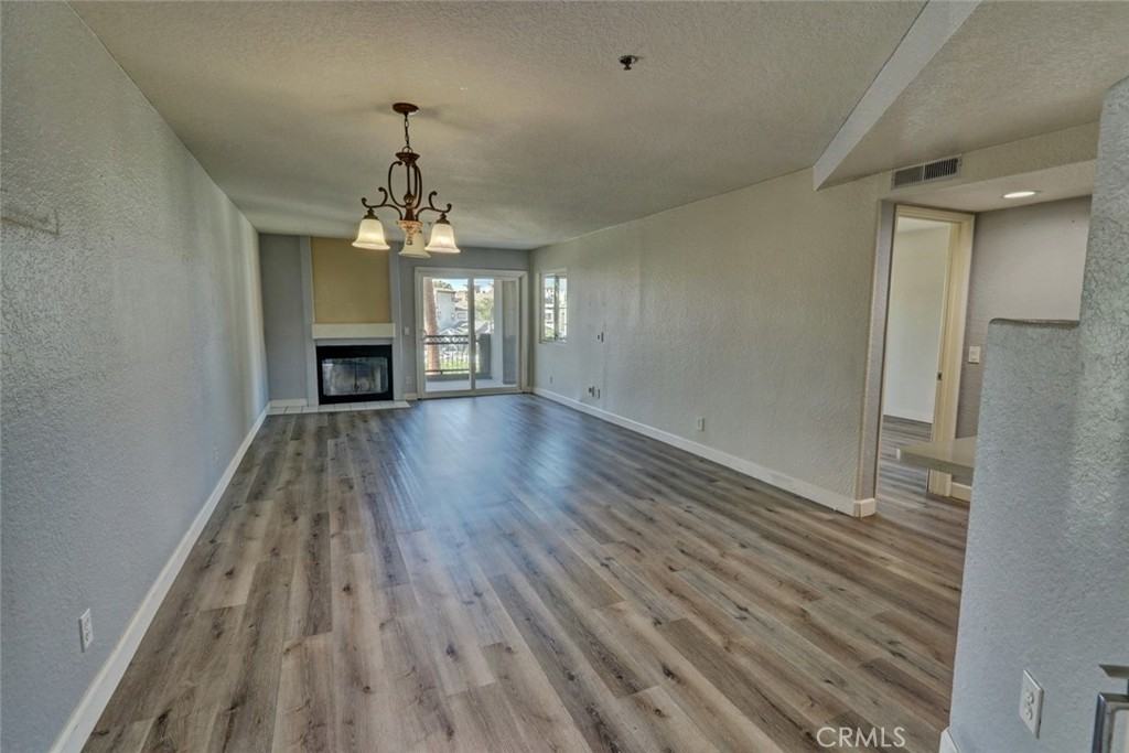 310 Lake St #310 - Photo 5 of 38