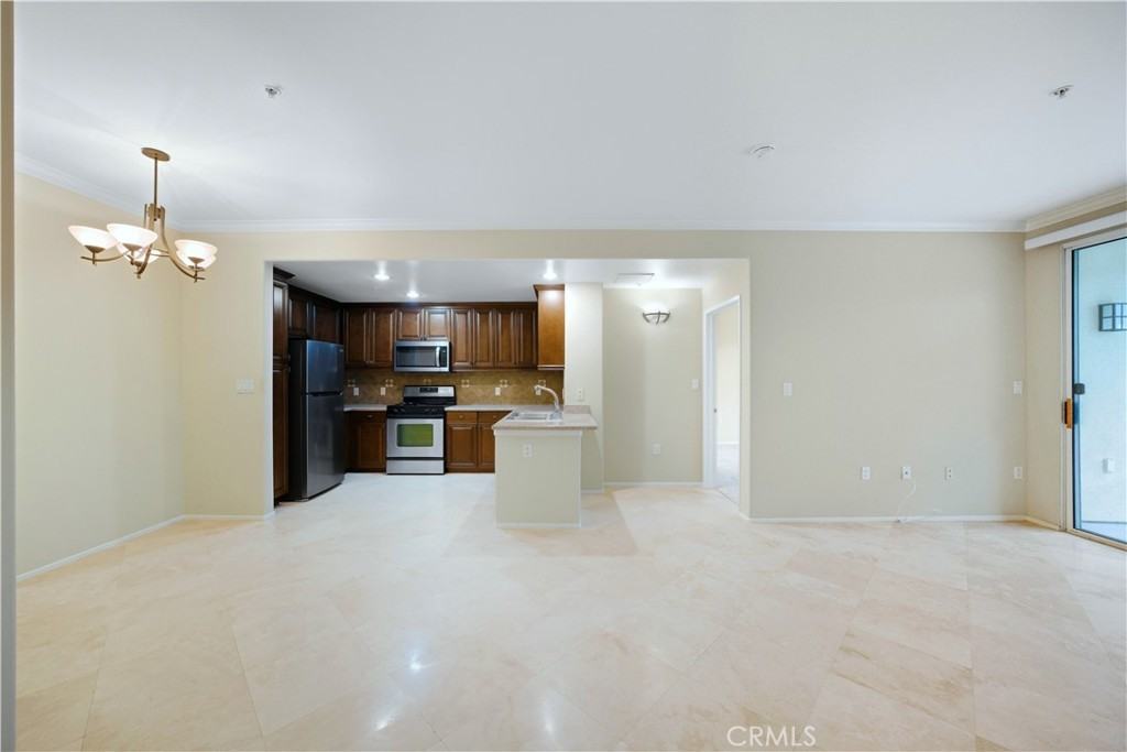 2406 Watermarke Pl #2406 - Photo 6 of 43