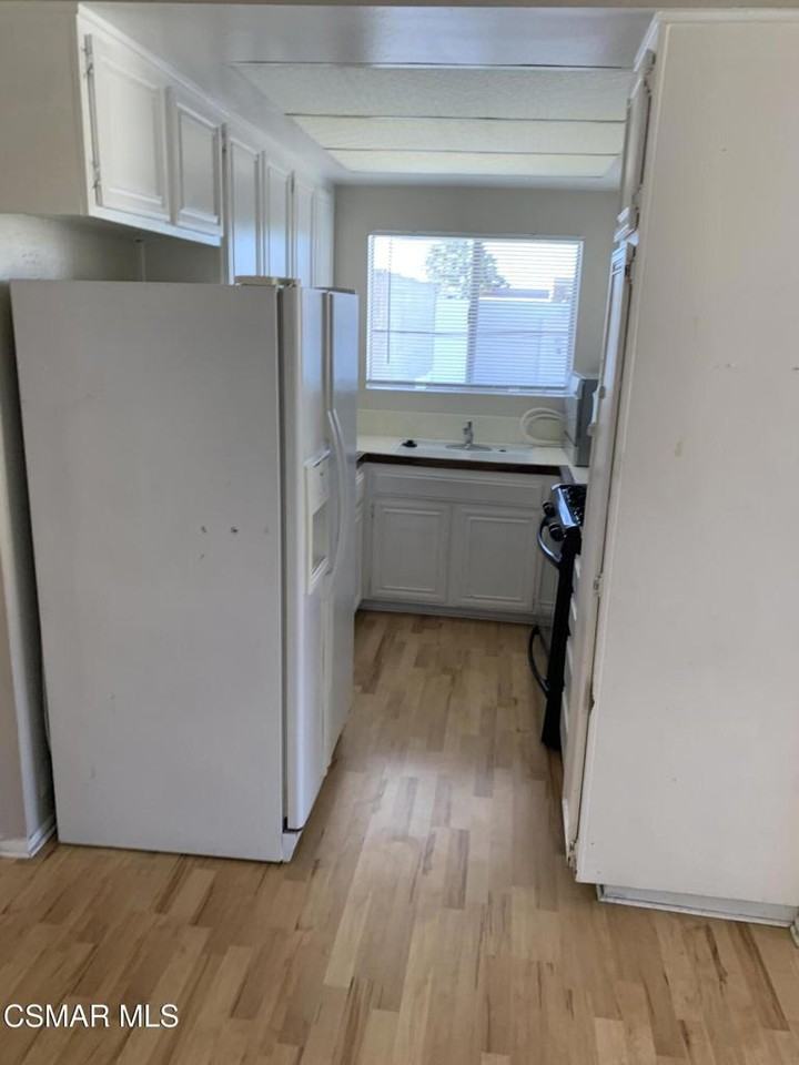 2033 Calle La Sombra #2033-4 - Photo 6 of 11