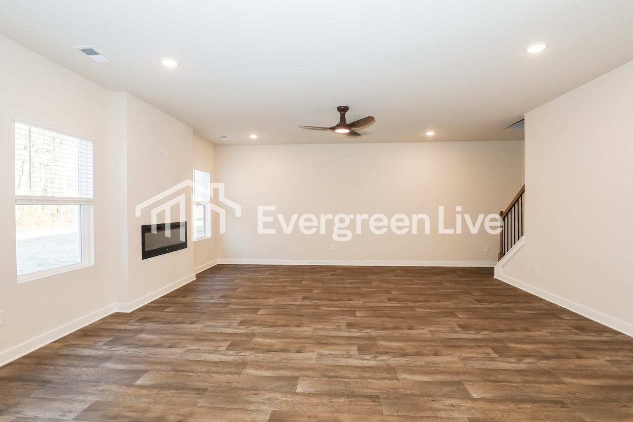 1665 Fuma Leaf Way - Photo 2 of 15