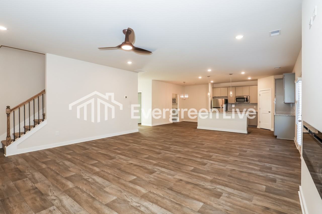 1665 Fuma Leaf Way - Photo 3 of 15