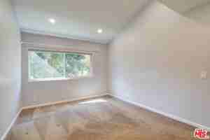 featured image of 1275 Seacliff Ct