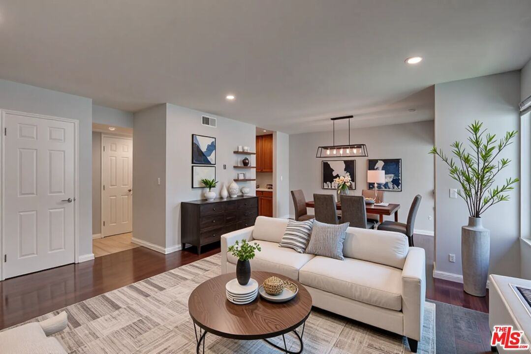 1275 Seacliff Ct #1275-5 - Photo 6 of 29