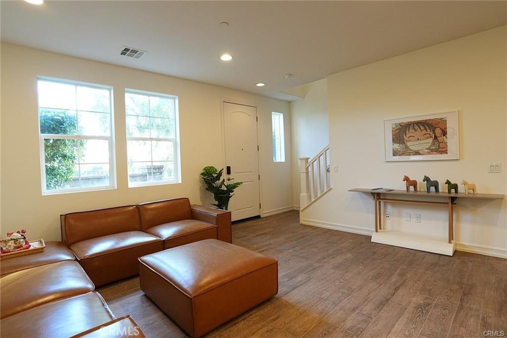 2908 E Via Fiano #2908 - Photo 2 of 12