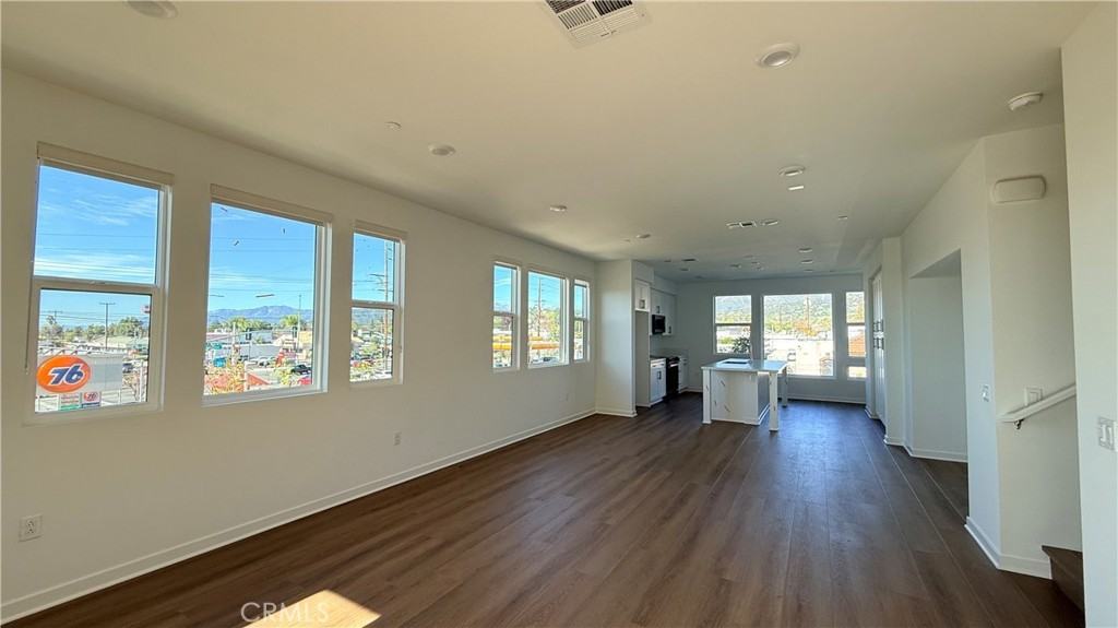 1090 W Foothill Blvd #1090 - Photo 5 of 10