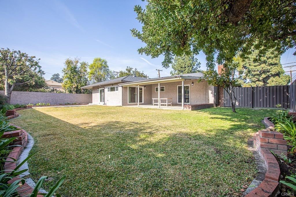 200 W Le Roy Ave #200 - Photo 5 of 33