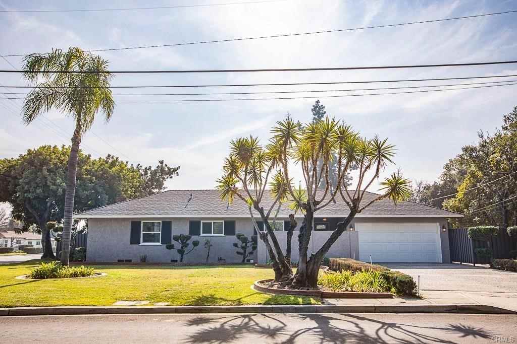 200 W Le Roy Ave #200 - Photo 7 of 33