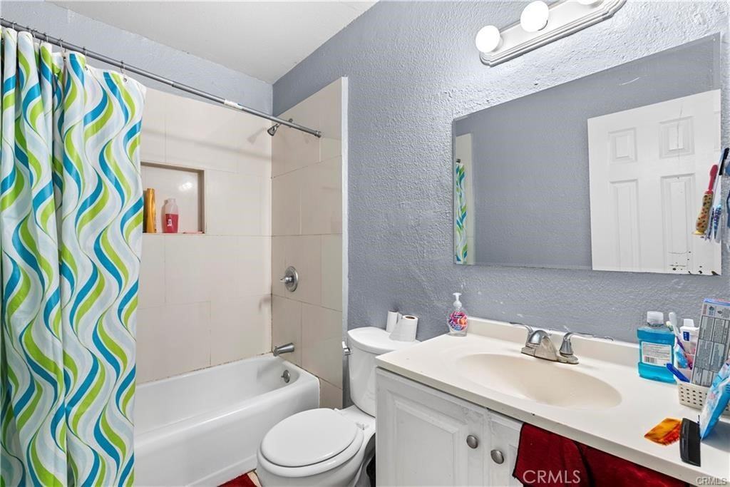 170 E Olive St #170-3 - Photo 3 of 12