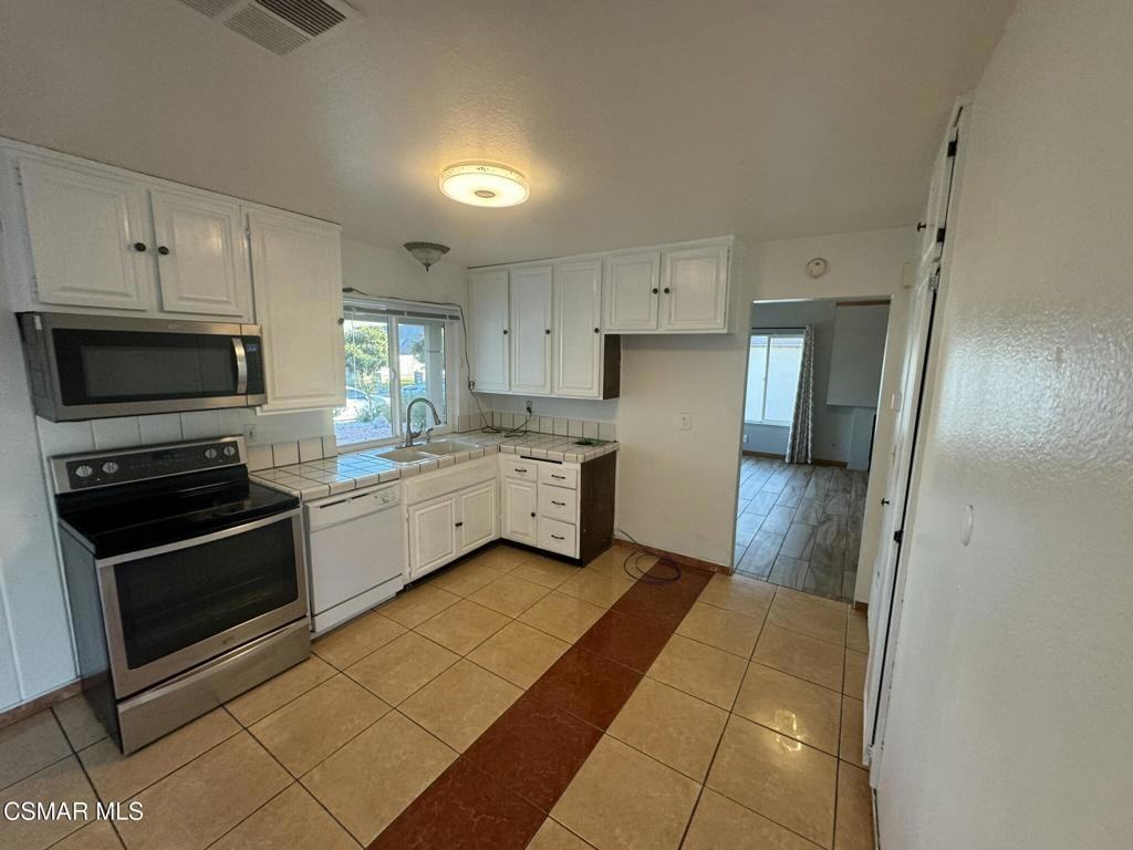 2047 Belmar Ct #2047 - Photo 6 of 15