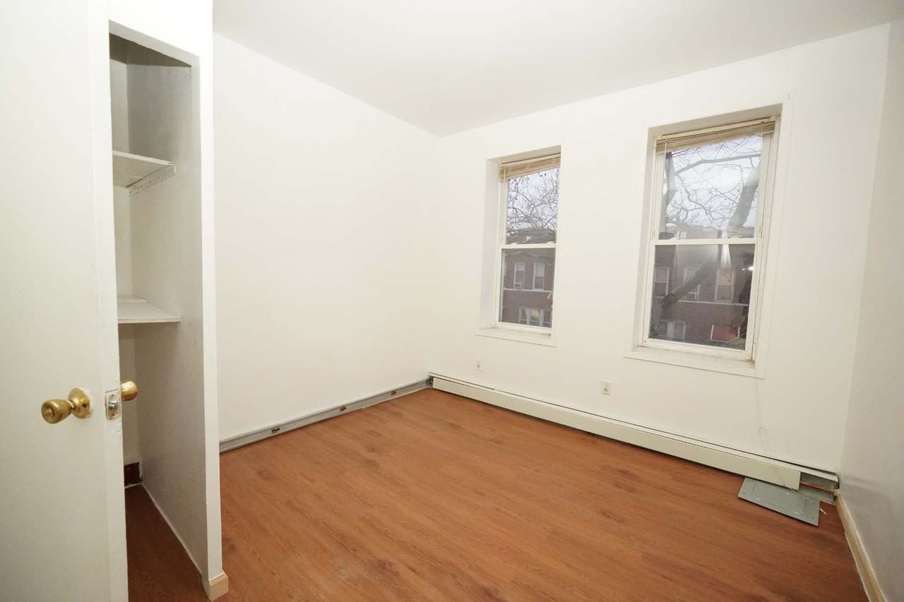 1818 76th Street - Photo 4 of 5