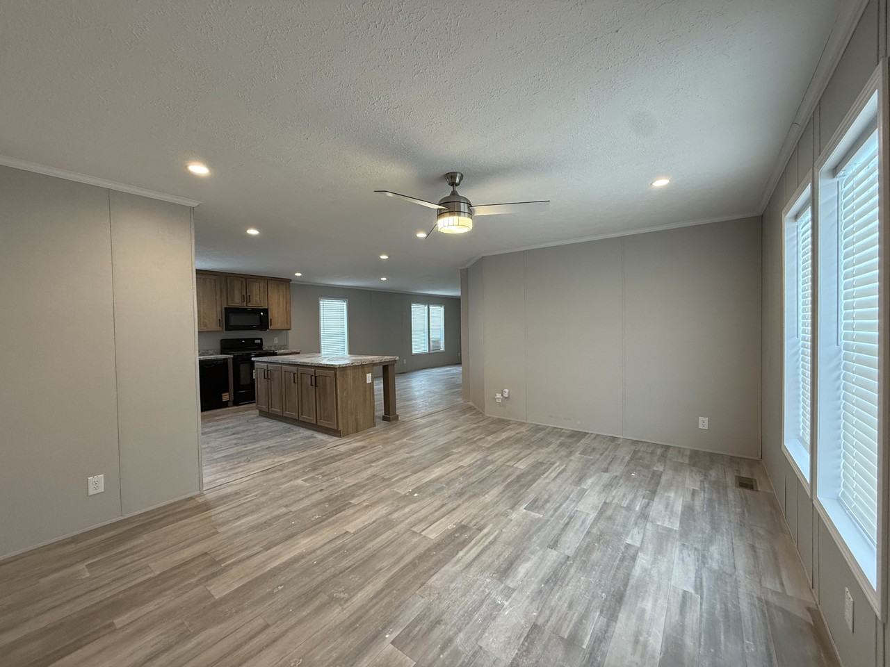 29811 W Essex Ct #114 - Photo 3 of 28