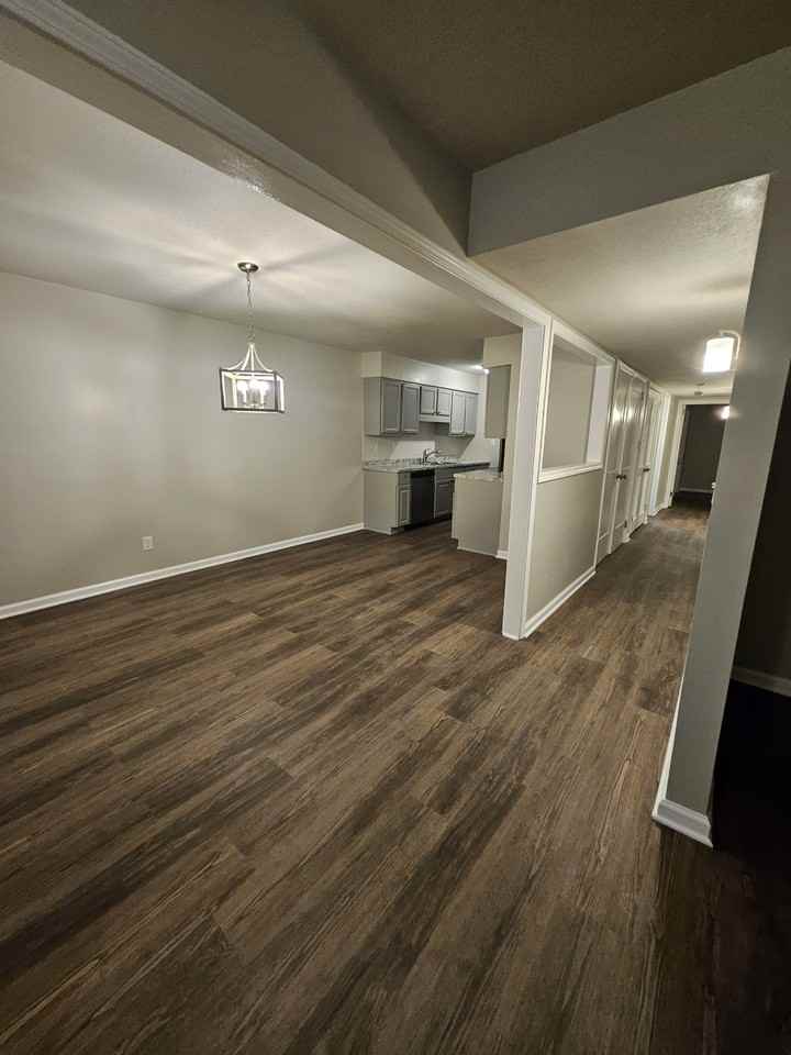 1202 Patton Creek Ln - Photo 3 of 16