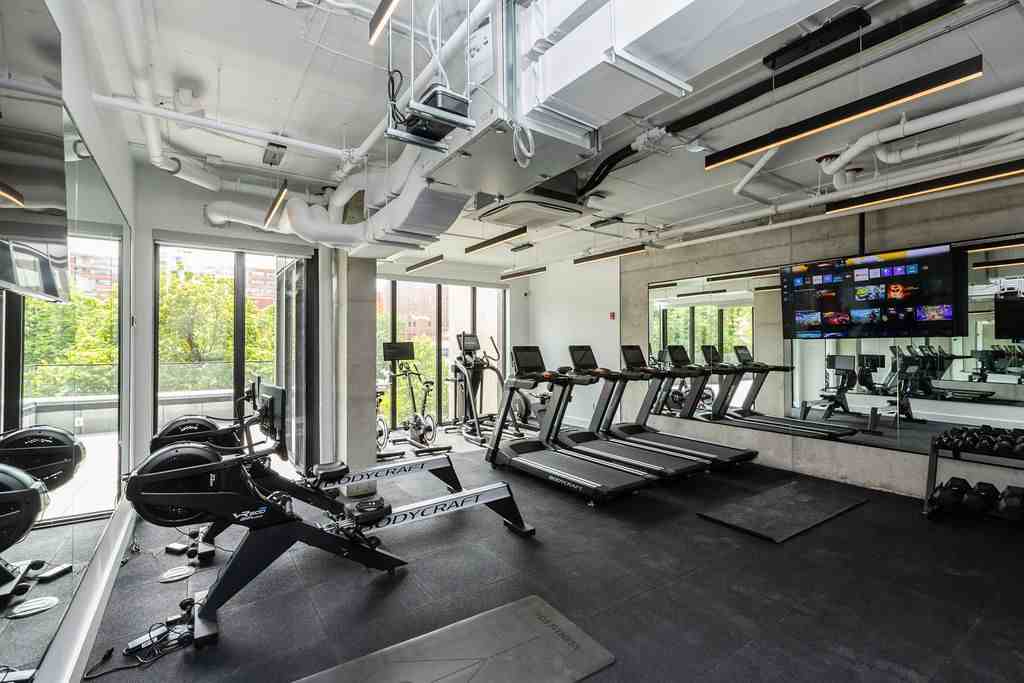 Press Block - Photo 7 of 47