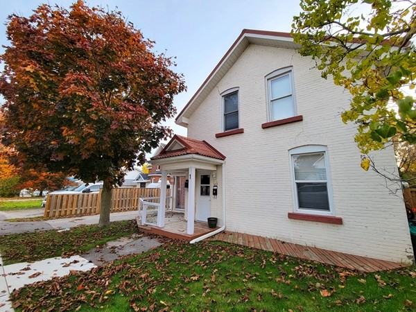 Moffat St, Triplex - Photo 5 of 13