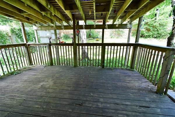 254 Edgehill Dr. - Photo 2 of 3