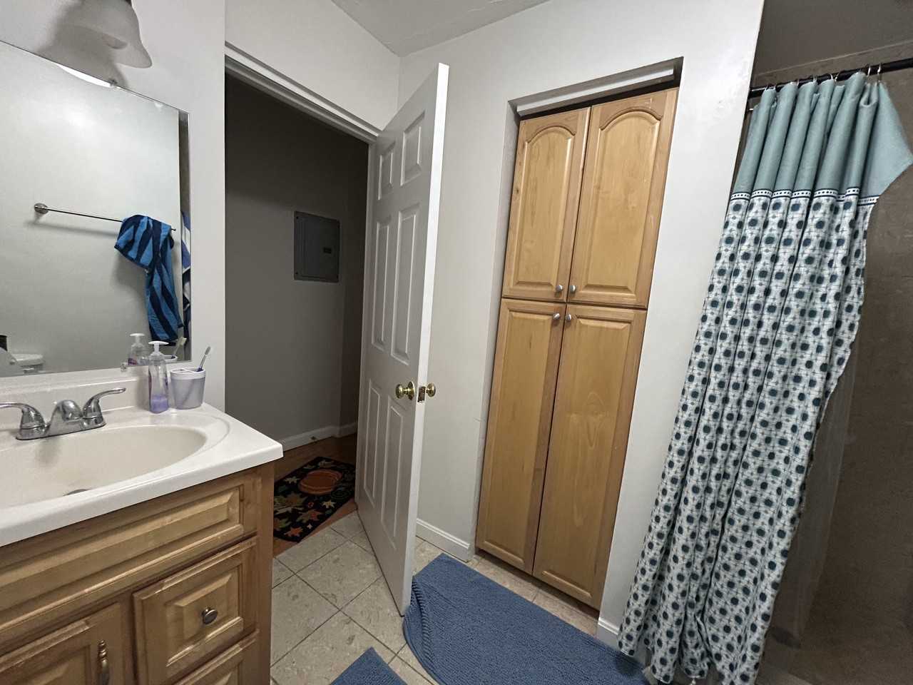 220 Hanover Street #21 - Photo 4 of 7