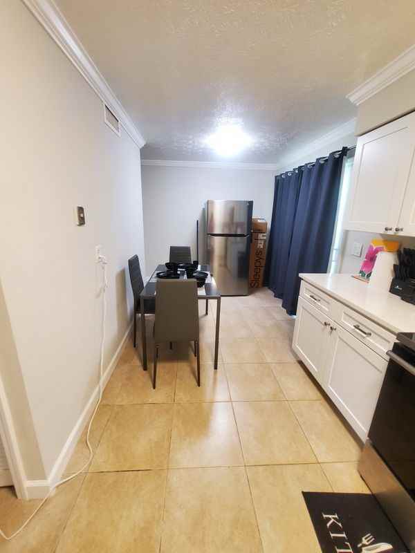 1753 Powhattan St - Photo 2 of 5