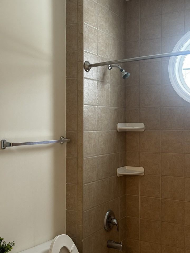 112 Court Yard Lane - Photo 2 of 13