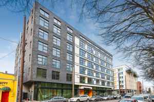 featured image of 1075 Nw 16th Ave