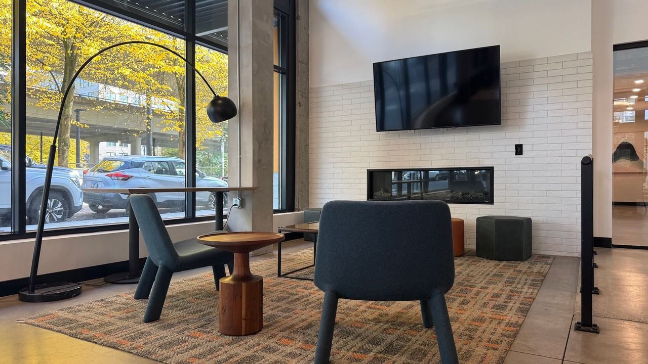 Derby Slabtown - Photo 4 of 50