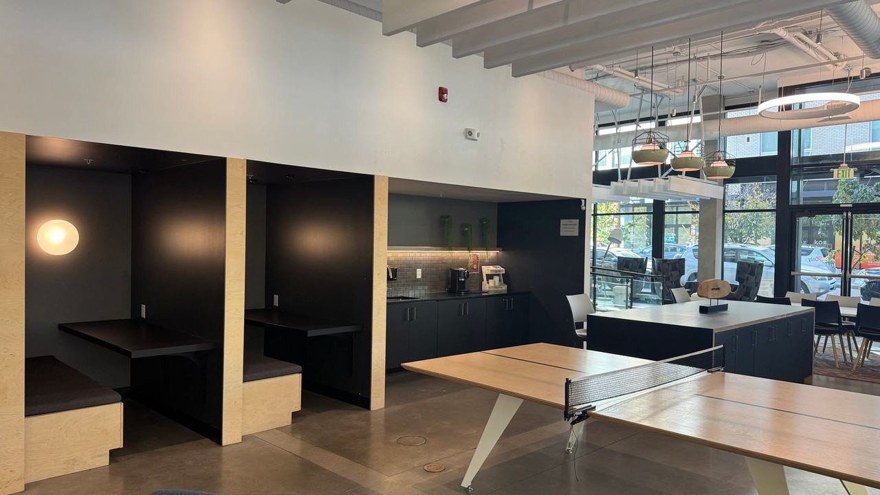 Derby Slabtown - Photo 6 of 50