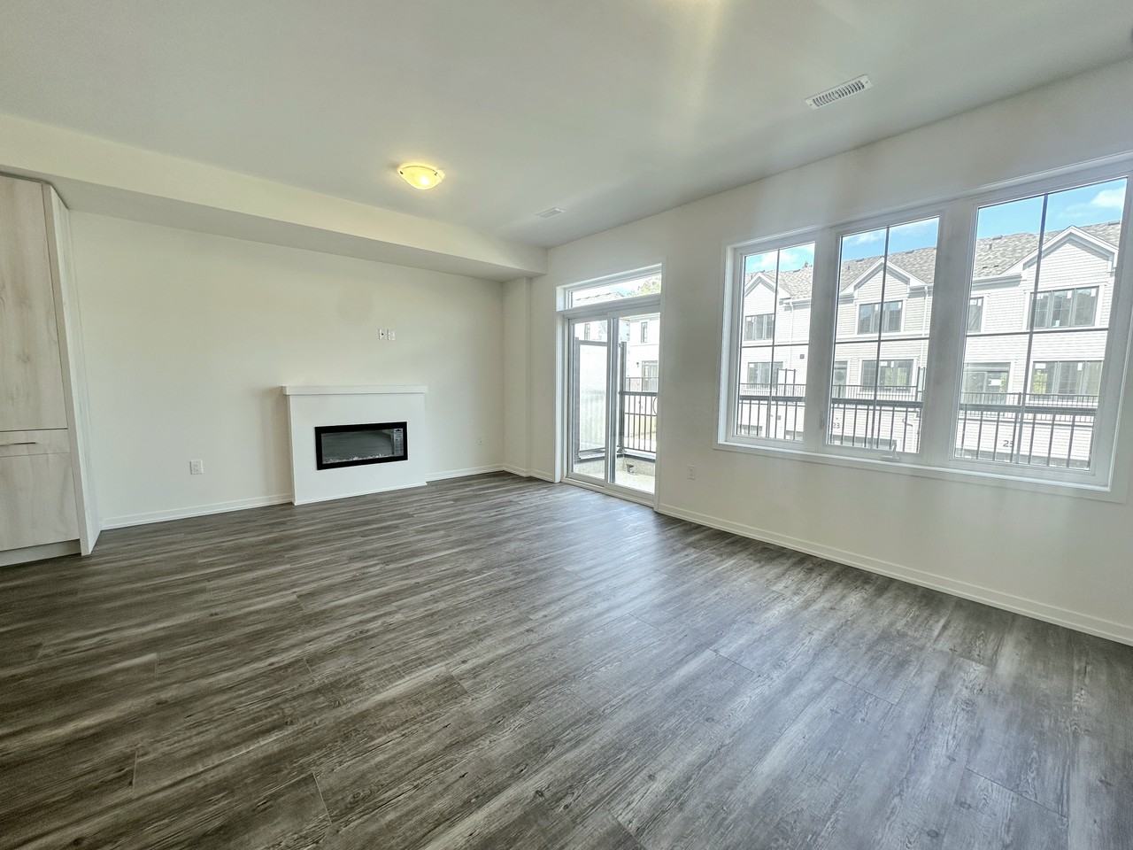 11 Kingbird Common - Photo 2 of 29