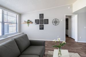 featured image of 600 E Inskip Dr